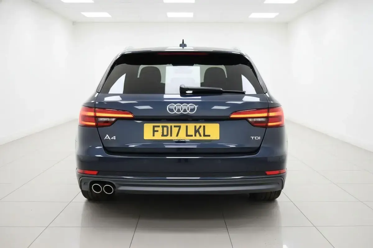 Used Audi A4 S-Line 190 HP (139 kW) 2017 Blue Estate