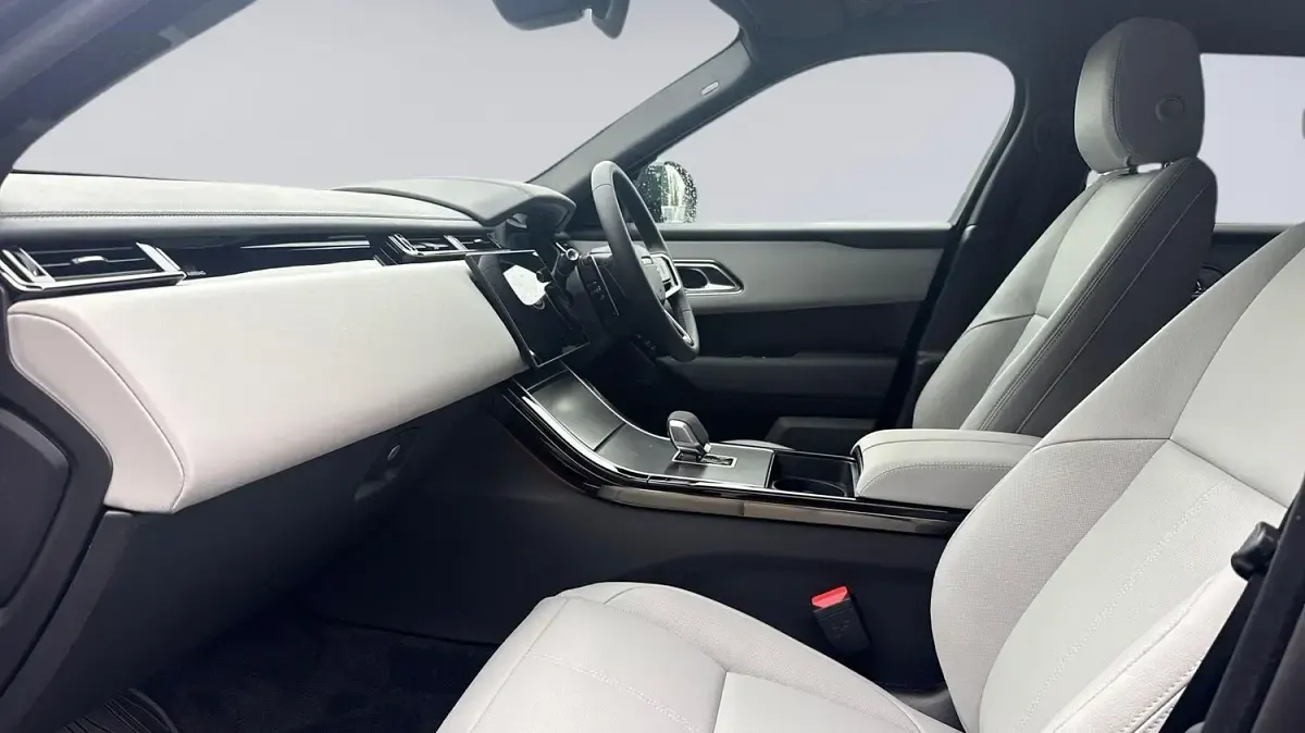 Used Land Rover Range Rover Velar SE Dynamic 404 HP (297 kW) 2026 Santorini SUV