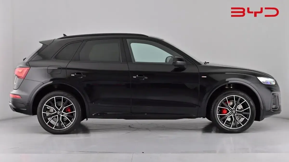 Used Audi Q5 Comfort 204 HP (150 kW) 2023 Black SUV
