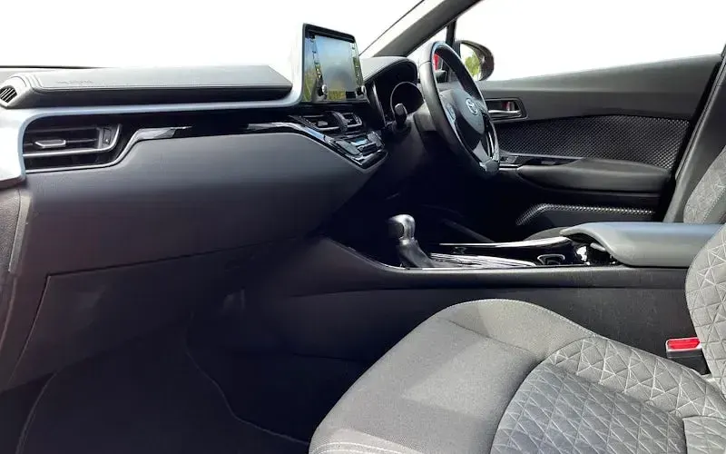 Used Toyota C-HR Design 122 HP (89 kW) 2021 Red SUV