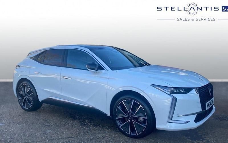 Used DS Automobiles DS4 Opera 224 HP (164 kW) 2024 White Hatchback