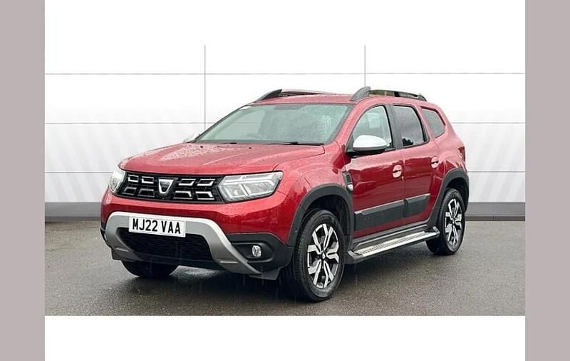 Used Dacia Duster Prestige 99 HP (72 kW) 2022 Red SUV