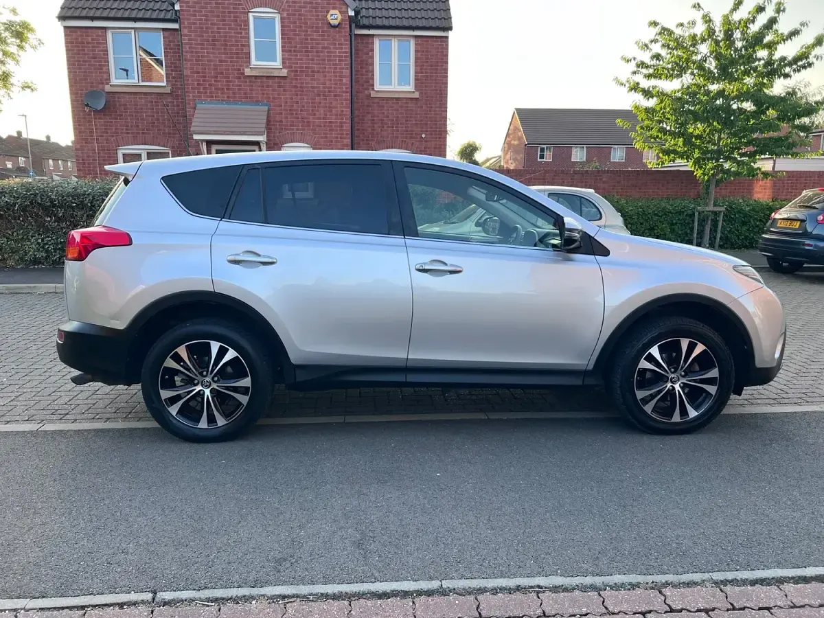Used Toyota RAV4 150 HP (110 kW) 2014 Silver SUV