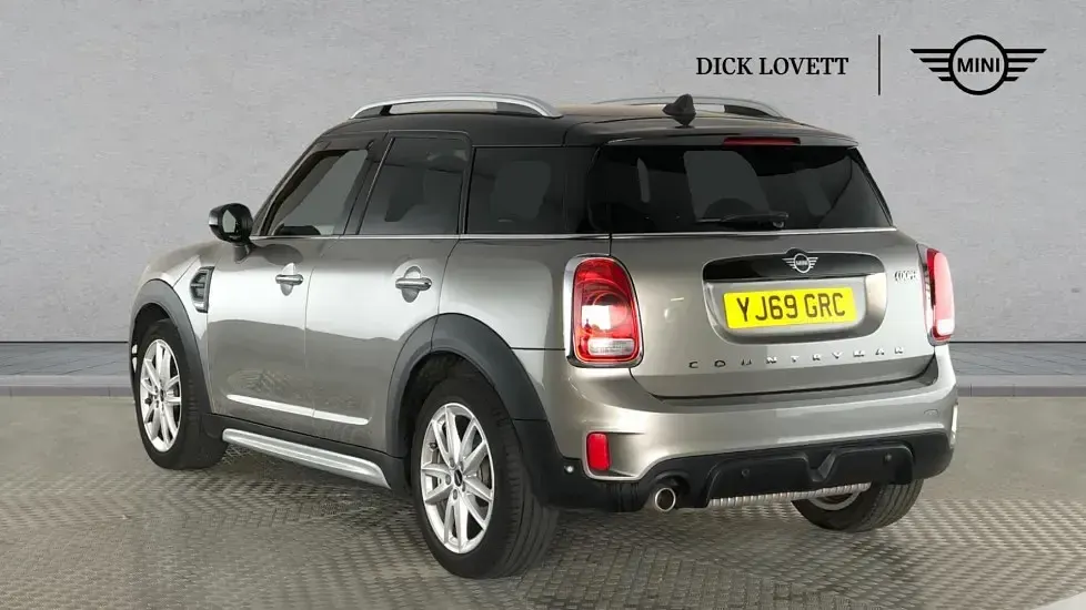 Used Mini Cooper Countryman Sport 134 HP (98 kW) 2020 Silver SUV