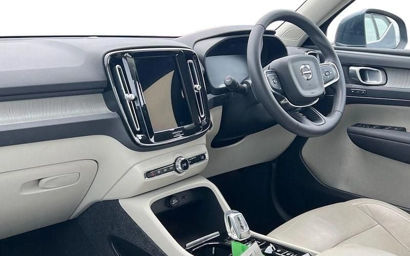 Used Volvo XC40 Inscription 163 HP (119 kW) 2021 Blue SUV