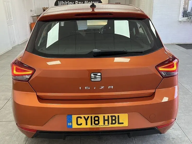 Usado Seat Ibiza SE Technology 75 HP (55 kW) 2018 Laranja Citadino