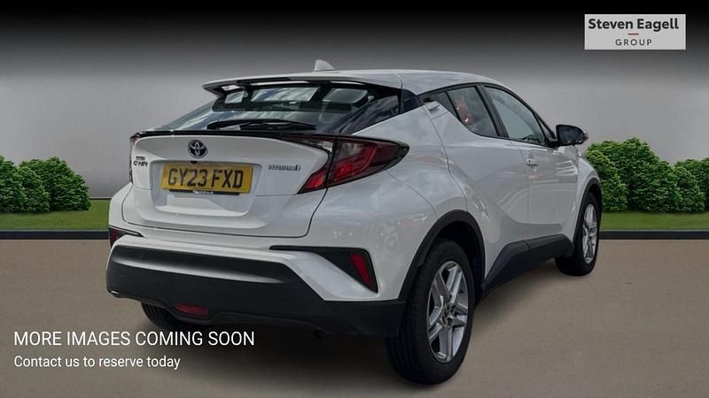 Used Toyota C-HR 2023 White SUV