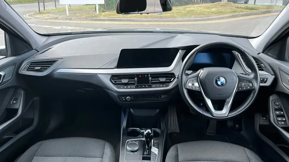 Used BMW 118 Comfort Edition 134 HP (98 kW) 2022 Grey Hatchback