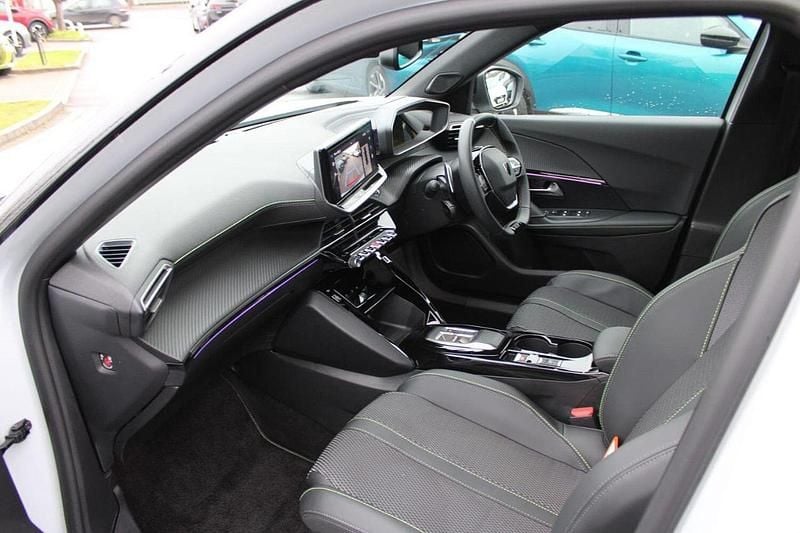 Used Peugeot 2008 GT 143 HP (105 kW) 2025 White SUV