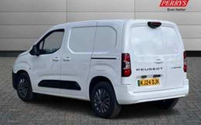 Used Peugeot E-Partner 100 kW (136 HP) 2025 MPV