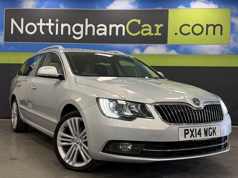 Used Skoda Superb Elegance 170 HP (125 kW) 2014 Silver Estate