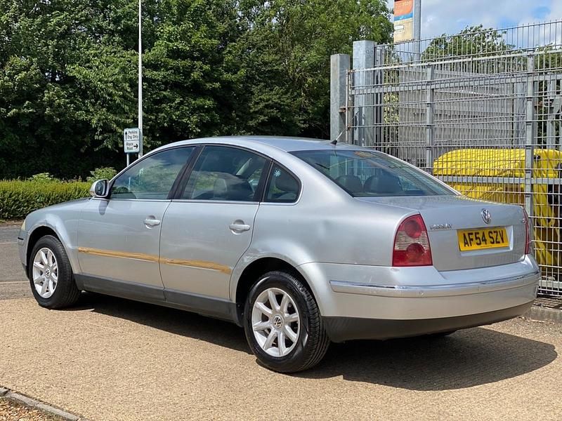 Used VW Passat Highline 100 HP (73 kW) 2004 Silver Estate