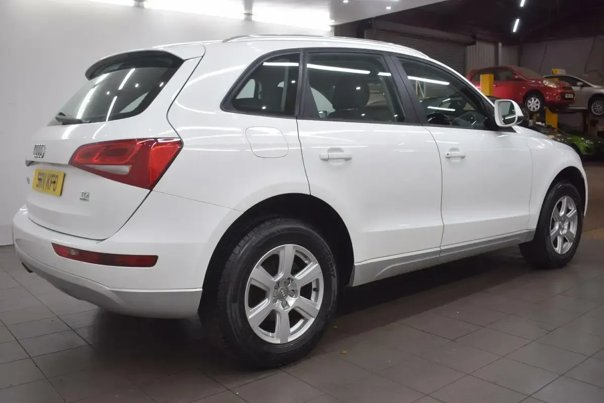 Used Audi Q5 143 HP (105 kW) 2011 White SUV