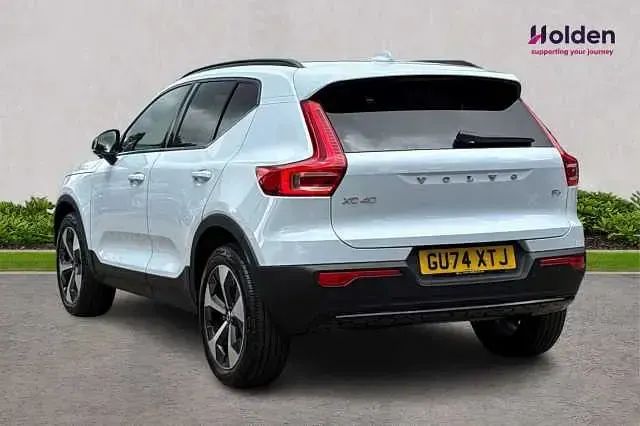 Used Volvo XC40 Plus 161 HP (118 kW) 2025 SUV