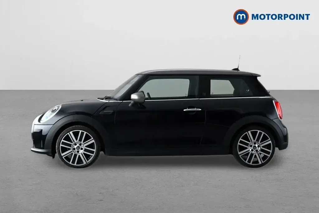 Used Mini Cooper Exclusive 136 HP (100 kW) 2022 Blue/black Hatchback