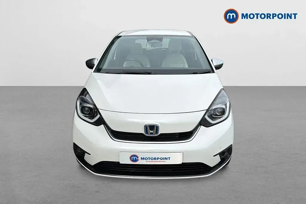 Used Honda Jazz Hybrid 109 HP (80 kW) 2021 White Hatchback