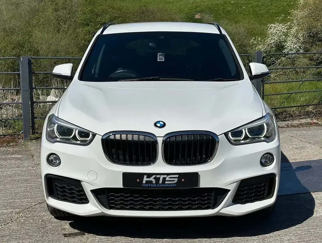 Używany BMW X1 M Sport 150 KM (110 kW) 2017 Biały SUV
