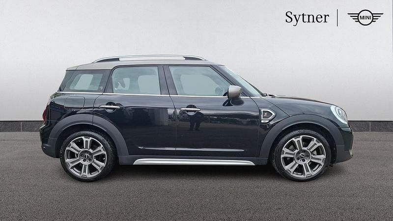 Begagnad Mini Cooper S Countryman Exclusive 176 HK (129 kW) 2022 Svart SUV