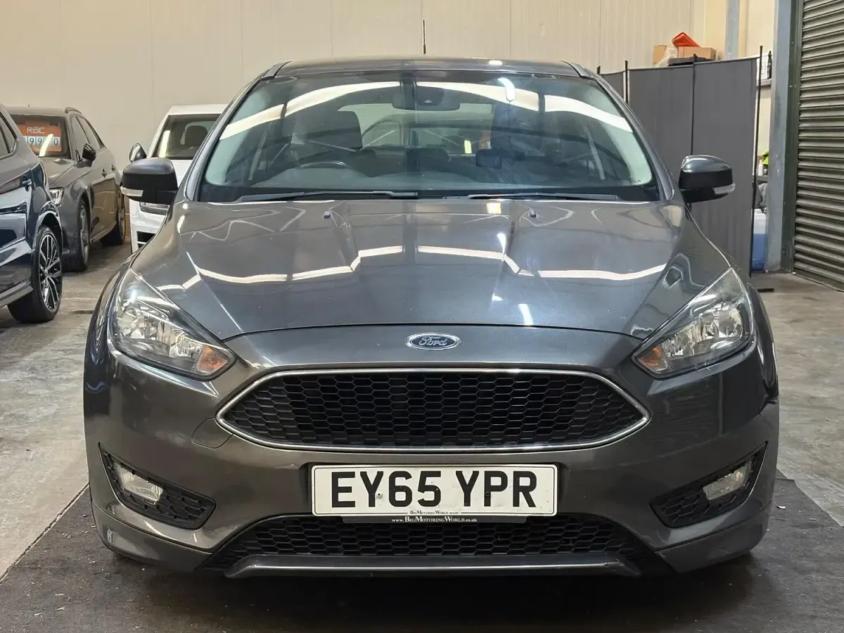 Used Ford Focus Zetec 2015 Grey Hatchback