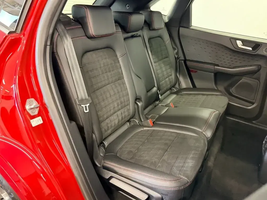 Used Ford Kuga ST-Line 150 HP (110 kW) 2020 Red SUV