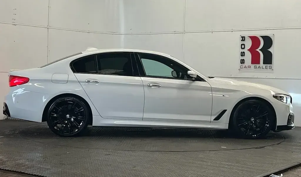 Used BMW 530 M Sport 265 HP (194 kW) 2018 White Sedan