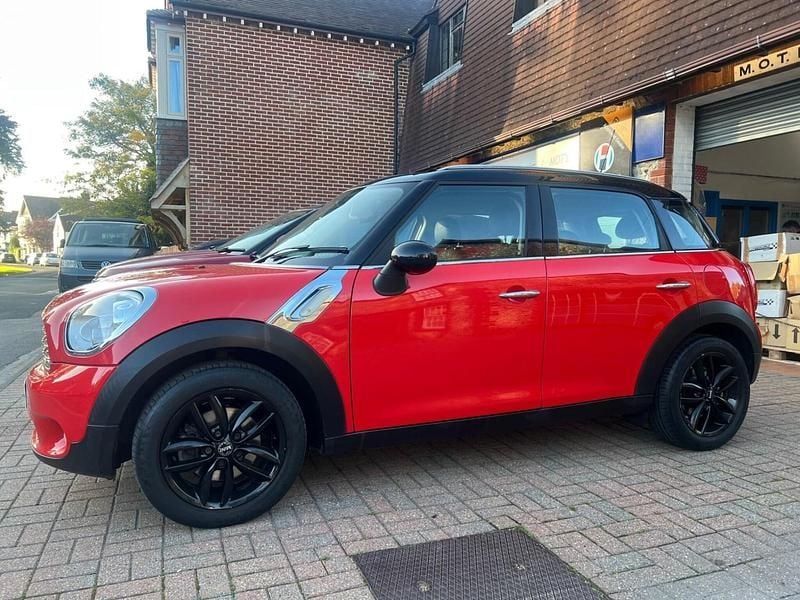 Used Mini Cooper Countryman 122 HP (89 kW) 2012 Red SUV