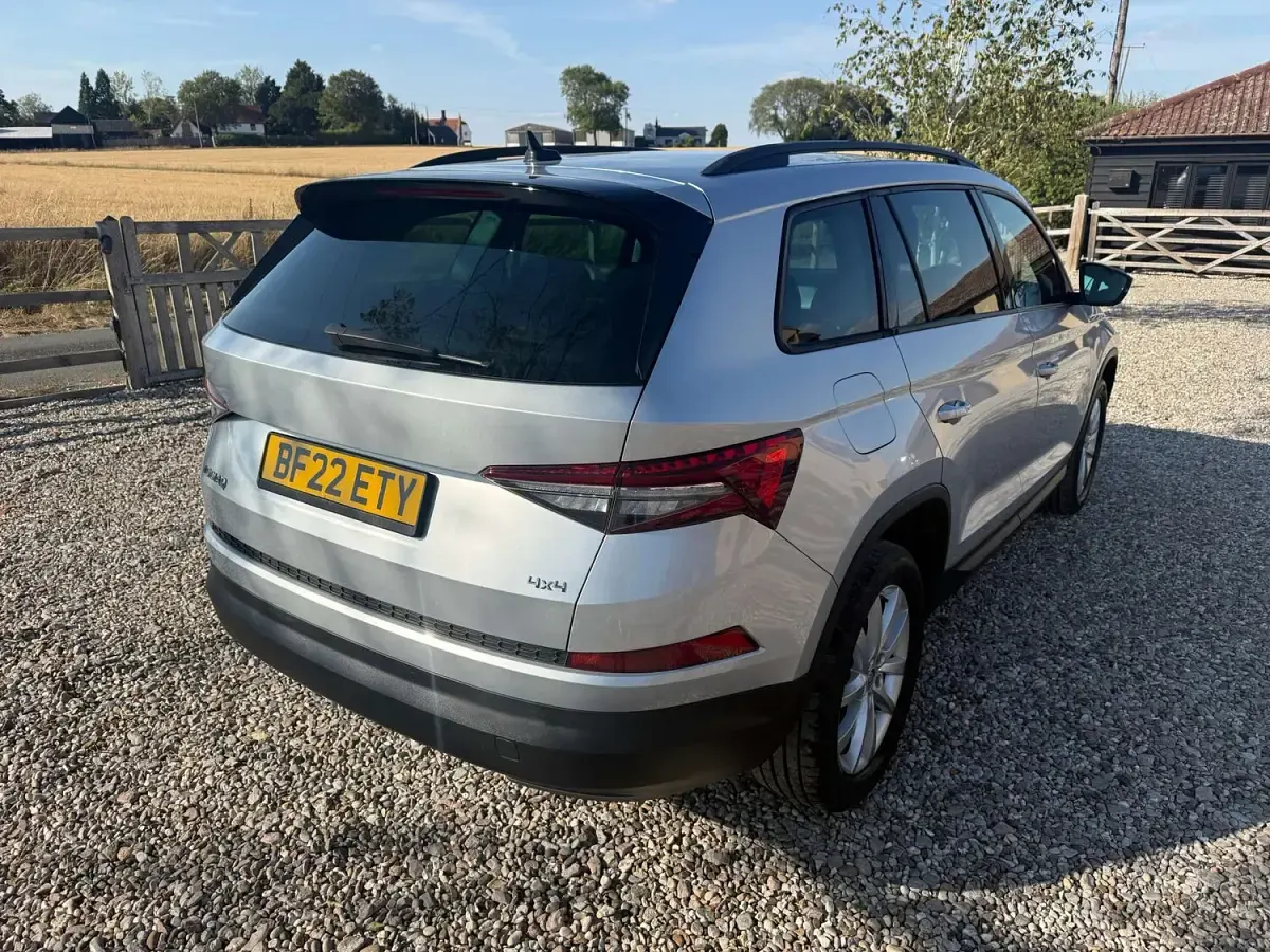 Used Skoda Kodiaq SE 142 HP (104 kW) 2022 Silver SUV