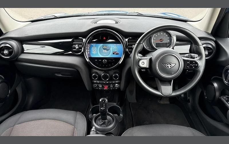 Used Mini Cooper Classic 134 HP (98 kW) 2022 Blue Hatchback