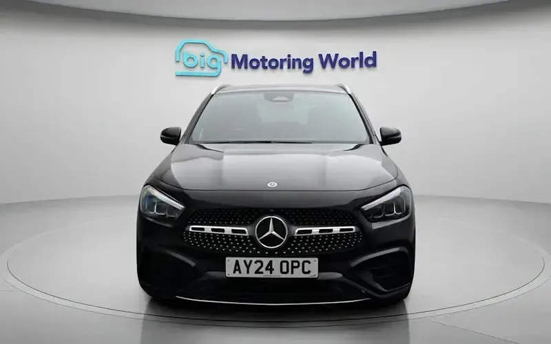 Used Mercedes GLA200 Executive 163 HP (119 kW) 2026 SUV