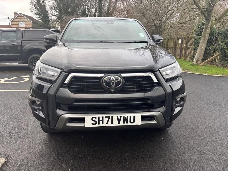 Used Toyota HiLux 201 HP (147 kW) 2022 Black Pickup