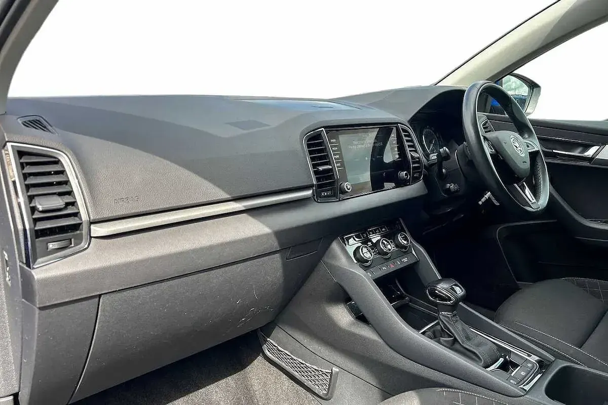 Begagnad Skoda Karoq SE Technology 116 HK (85 kW) 2019 Blå SUV