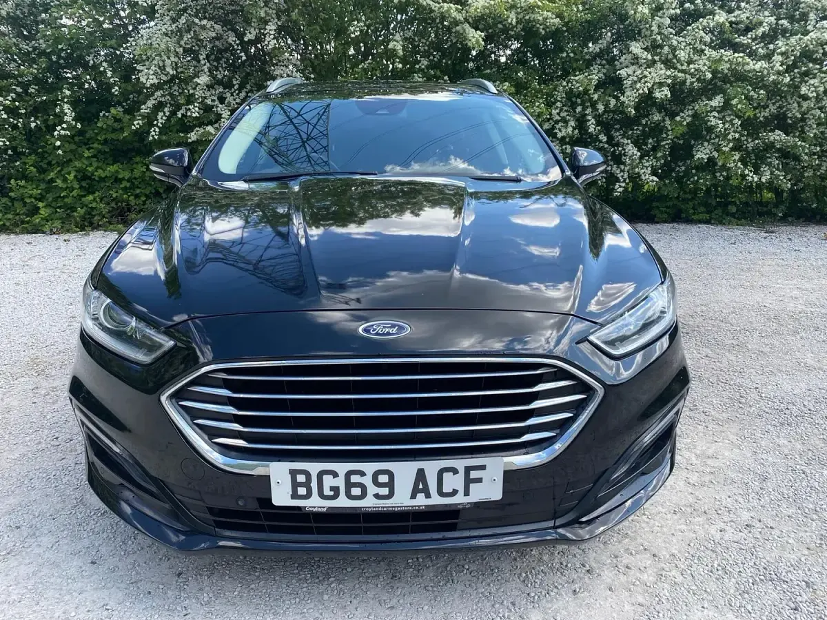 Used Ford Mondeo Titanium 150 HP (110 kW) 2019 Black Estate