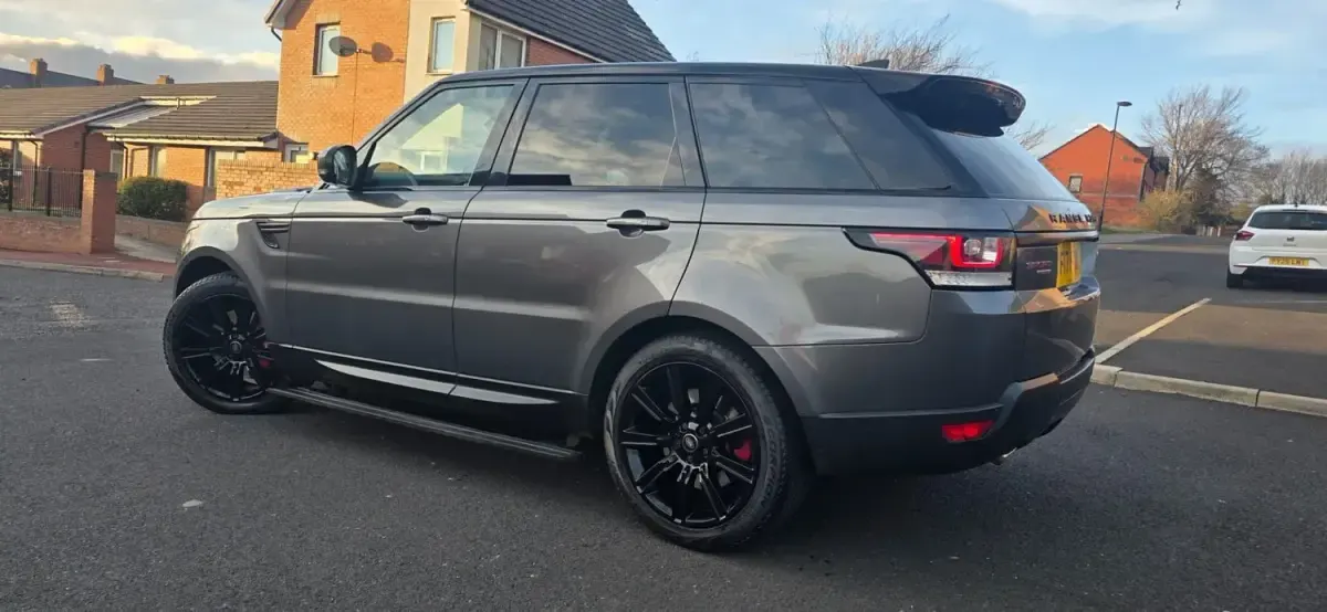 Begagnad Land Rover Range Rover Sport HSE Dynamic 2017 Grå SUV
