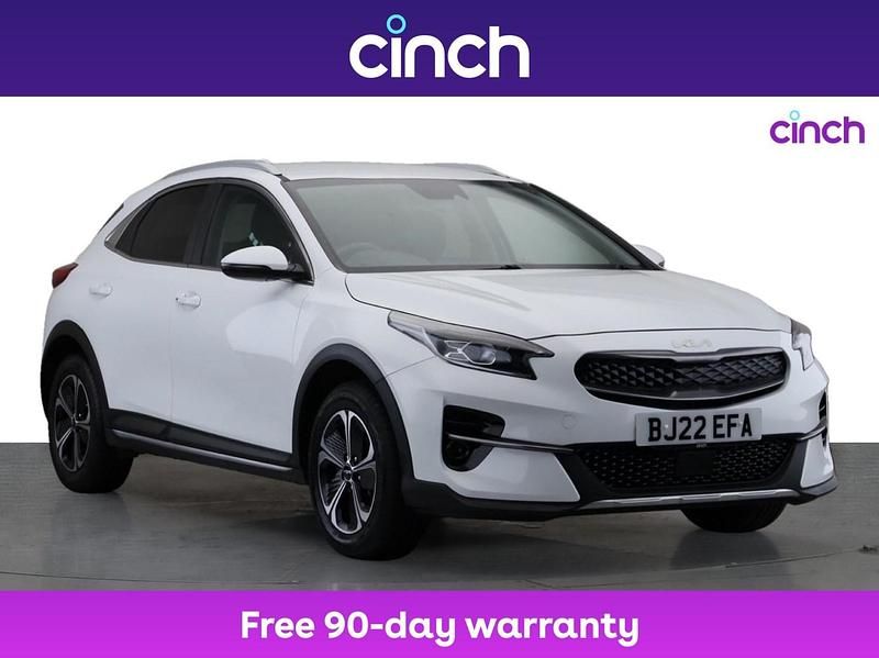 White Used 2022 Kia XCeed 3 SUV | £16,409 (Fair price) - Image 1/3
