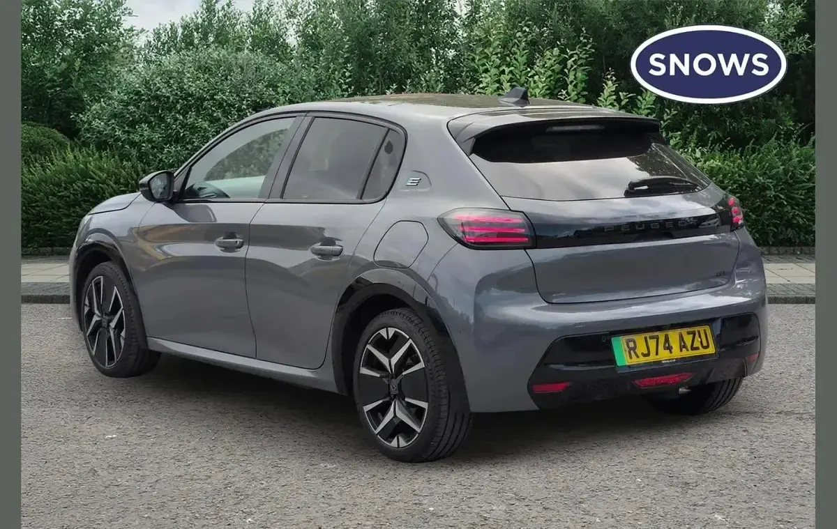 Second-hand Peugeot e-208 GT 114 kW (156 CP) 2024 Gri Hatchback