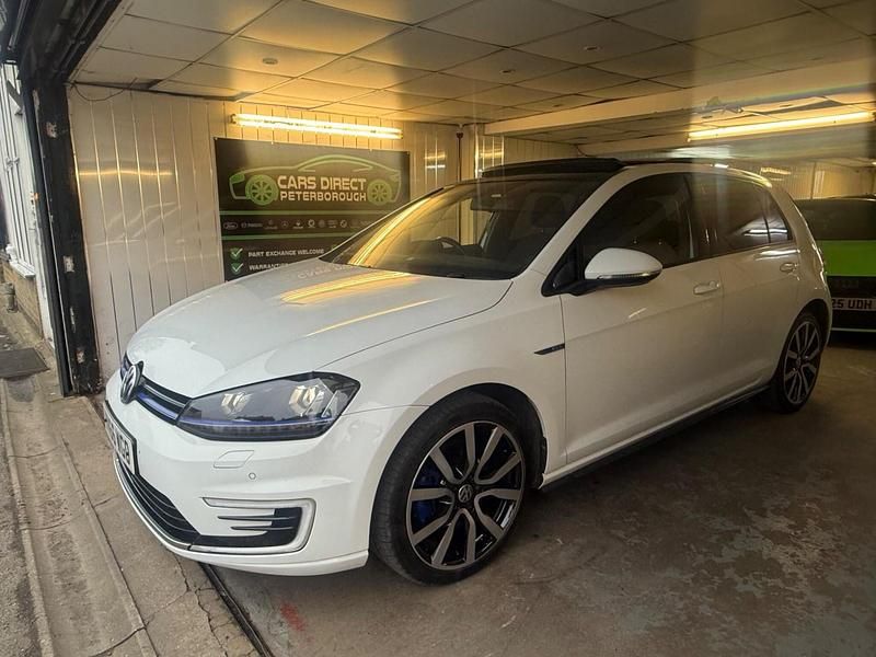Used VW Golf VII GTE 204 HP (150 kW) 2016 White Hatchback