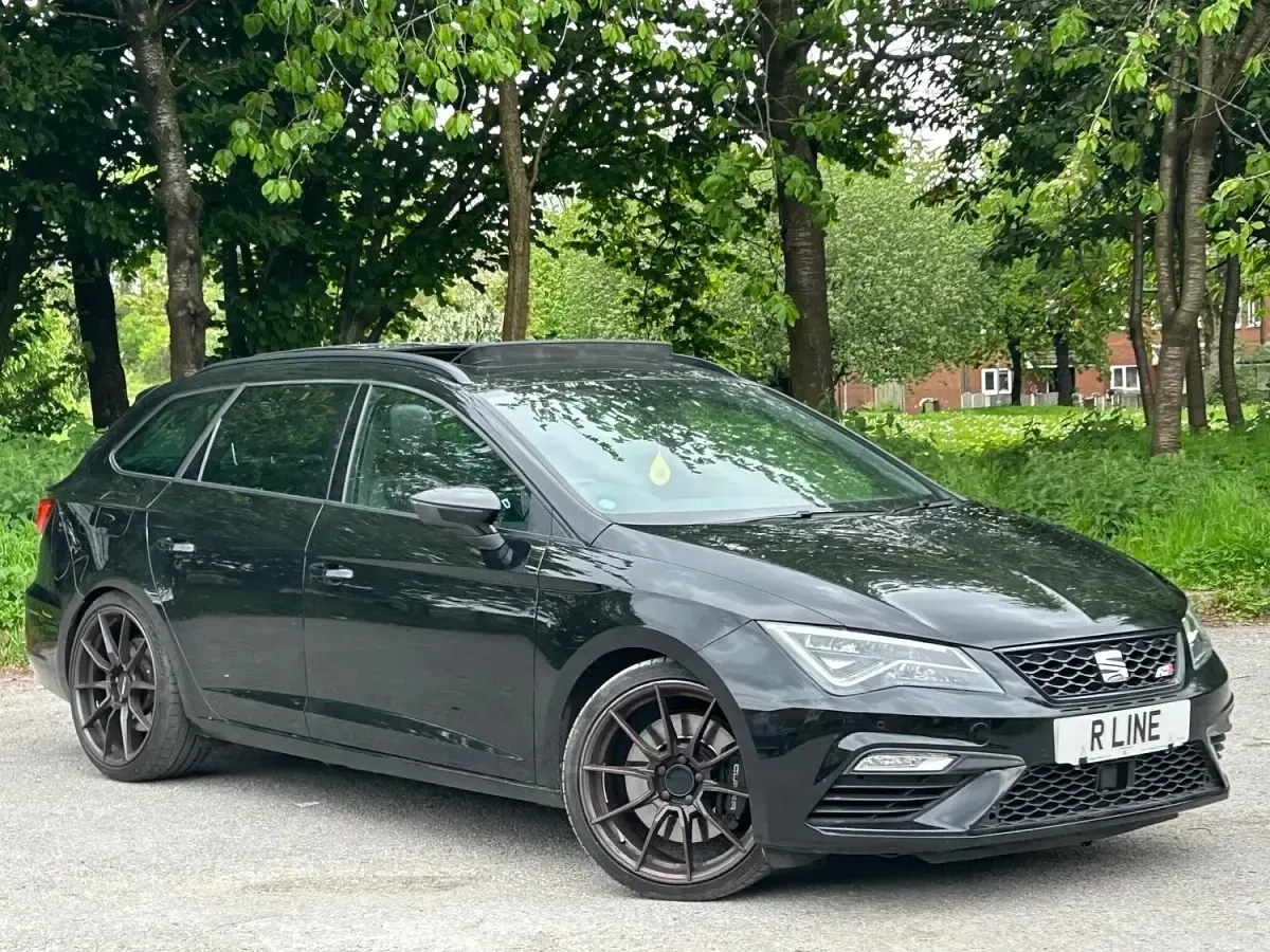 Used Seat Leon ST CUPRA 300 HP (220 kW) 2019 Black Estate