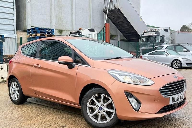 Used Ford Fiesta Zetec 100 HP (73 kW) 2018 Bronze Hatchback
