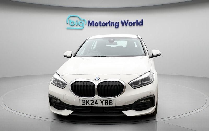 Used BMW 118 136 HP (100 kW) 2024 White Hatchback