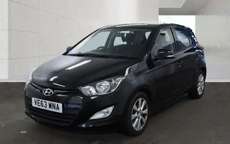 Used Hyundai i20 Active 84 HP (61 kW) 2014 Black Hatchback