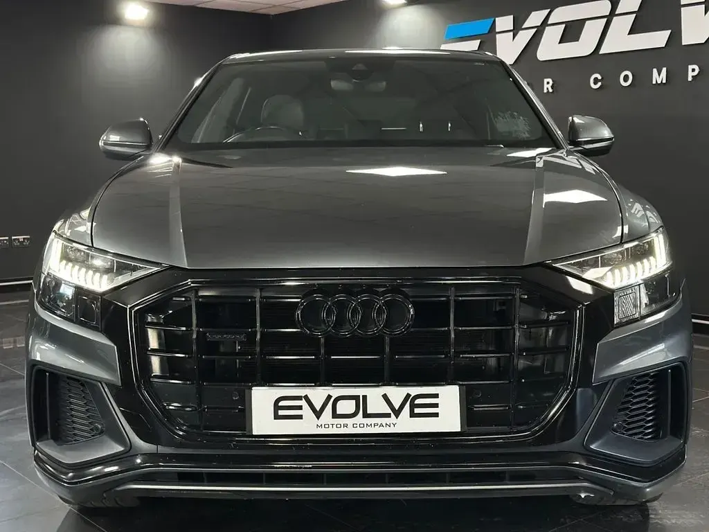 Used Audi Q8 S-Line 286 HP (210 kW) 2018 Grey SUV
