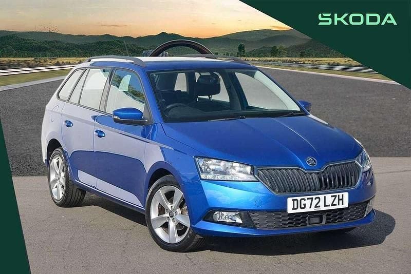 Race blue metallic Used 2022 Skoda Fabia SE Estate | £14,495 (Fair price) - Image 1/4