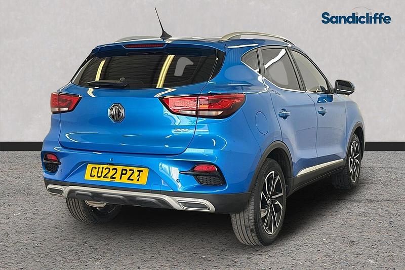 Used MG ZS Exclusive 106 HP (77 kW) 2022 Metallic  battersea blue SUV