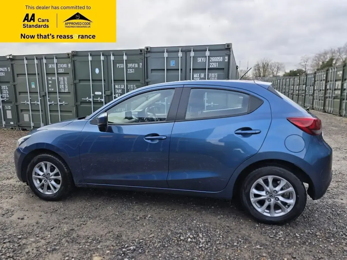 Begagnad Mazda 2 90 HK (66 kW) 2019 Blå Halvkombi