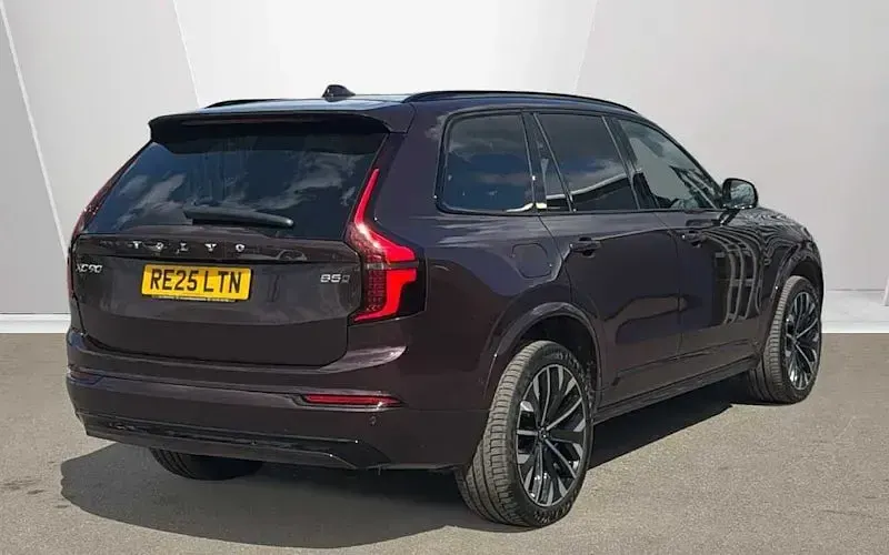 Usado Volvo XC90 Ultra 250 HP (183 kW) 2025 SUV