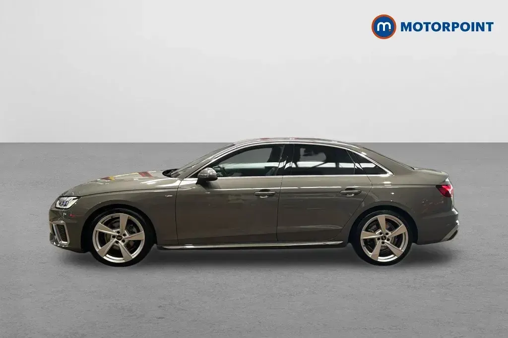 Gebraucht Audi A4 S-Line 2022 Grau Limousine