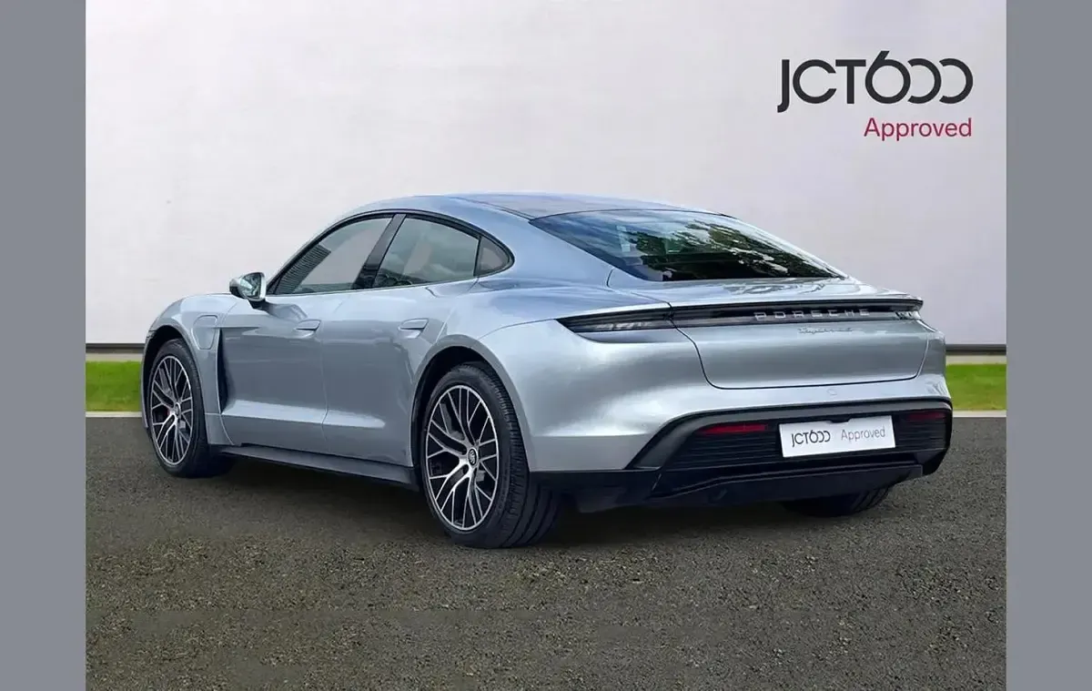 Used Porsche Taycan 419 kW (571 HP) 2021 Silver Sedan