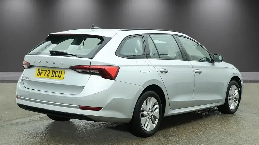 Używany Skoda Octavia SE Technology 2022 Srebrny Kombi