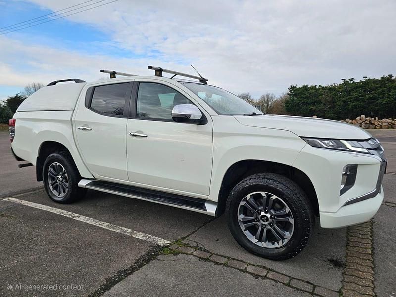 White Used 2020 Mitsubishi L200 Warrior Pickup | £15,995 (A bit pricey) - Image 1/4