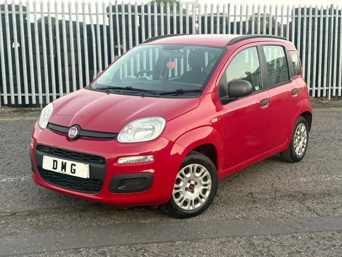 Used Fiat Panda Easy 69 HP (50 kW) 2014 Red Hatchback
